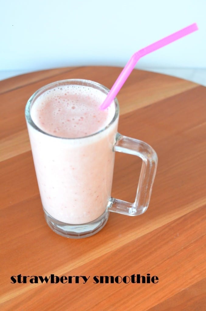 the-best-easy-strawberry-smoothie-recipe-without-yogurt