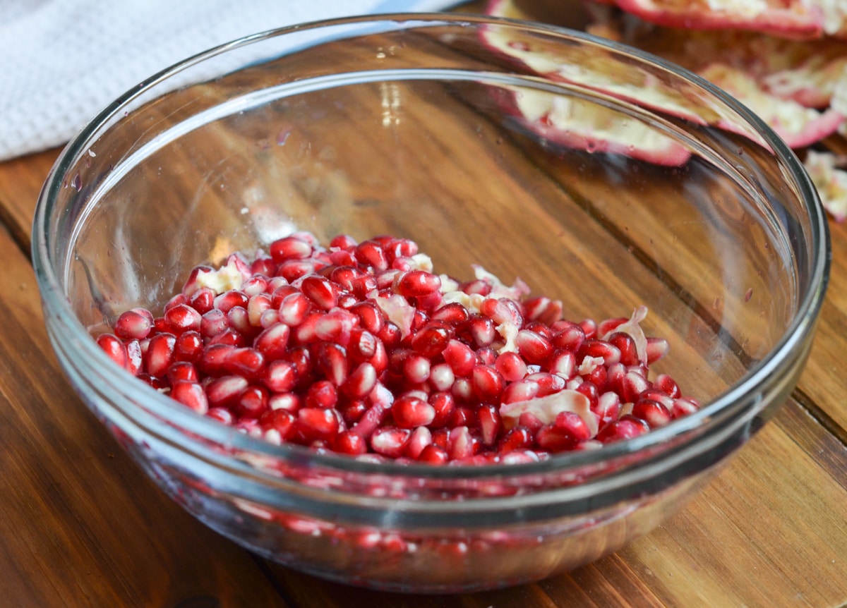 Pomegrantes in a bowl.