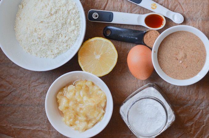 ingredients for flourless banana bread.