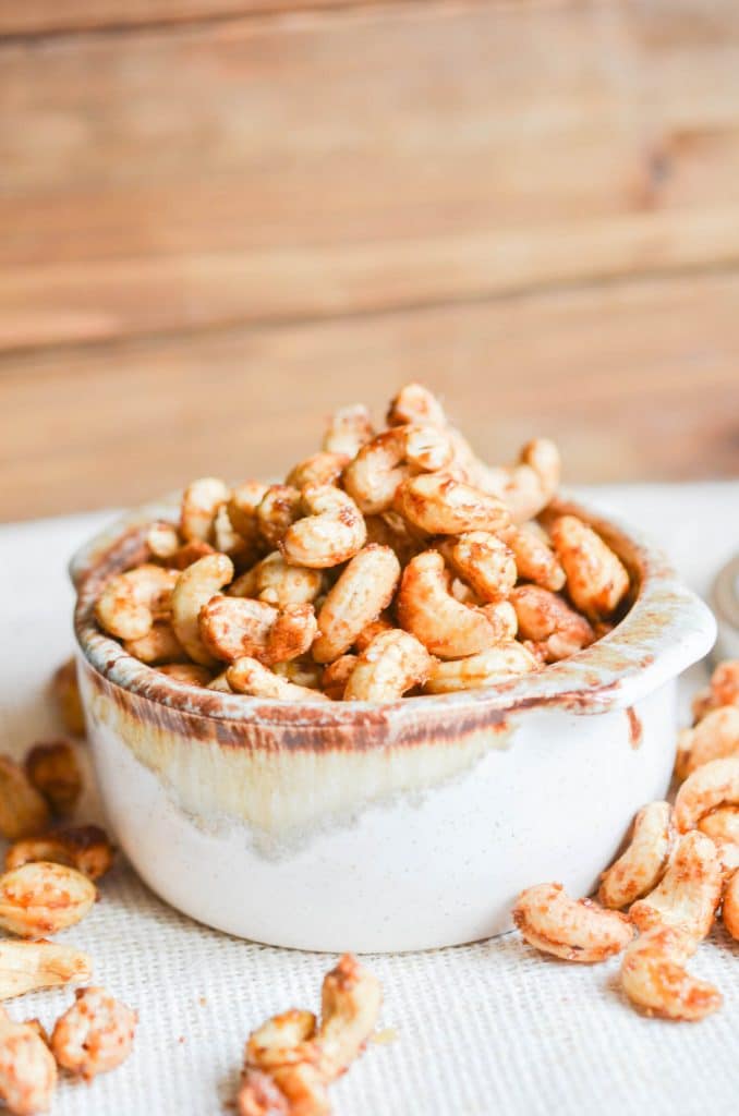 Honey-Roasted-Cashews-in-a-bowl-24-Carrot-Kitchen